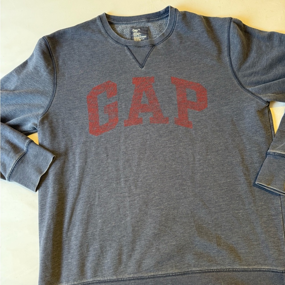 GAP Men's Crewneck Sweater